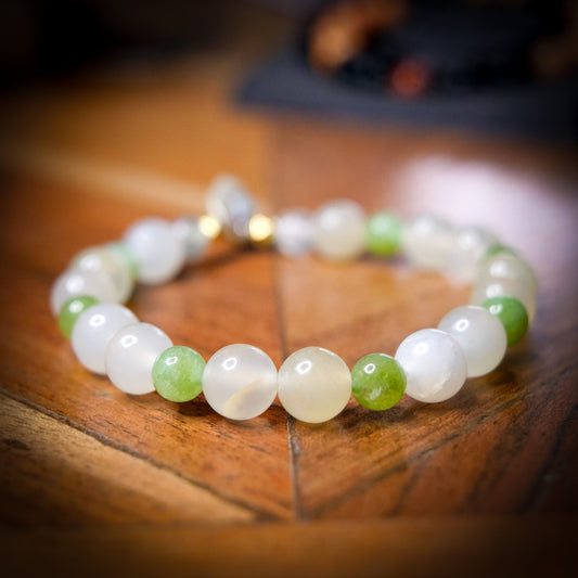 Chikorita-Inspired Gemstone Bracelet
