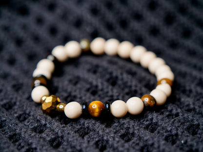 Meowth – Bracelet (Fossil Stone, Onyx & Tiger’s Eye)